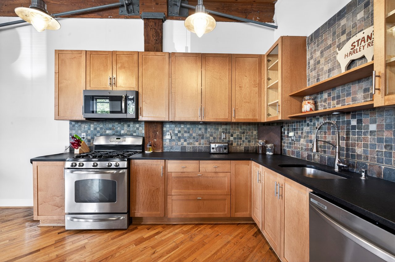 126 Webster Ave #1A