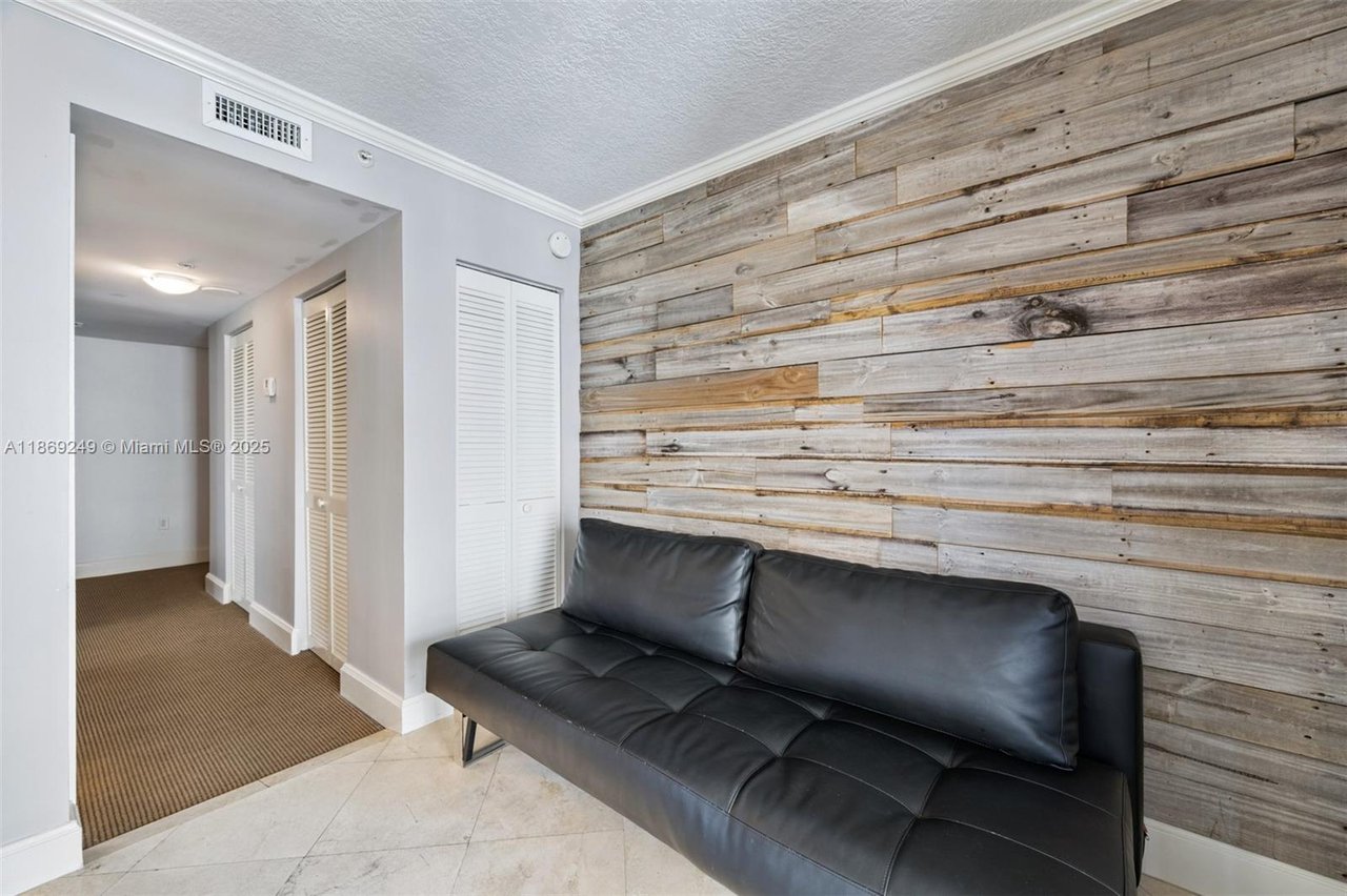 2951 S Bayshore Drive | Unit 917