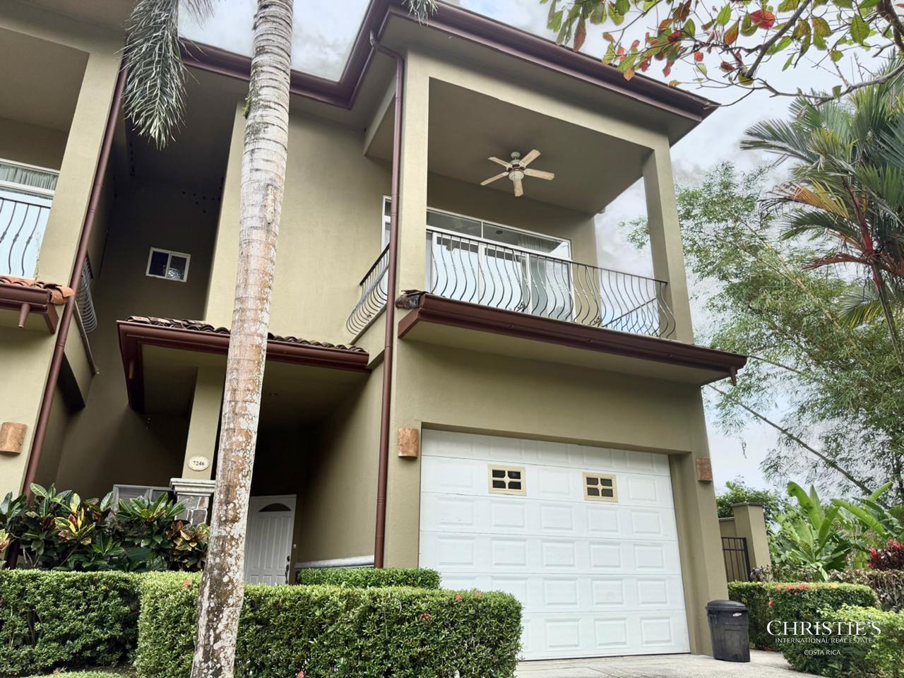 Las Lomas 46 Townhouse with Private Pool