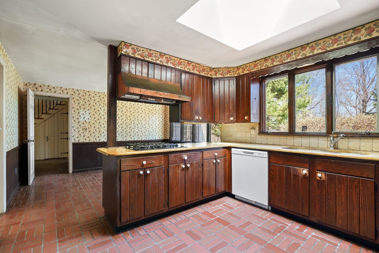 220 Middle Patent Road