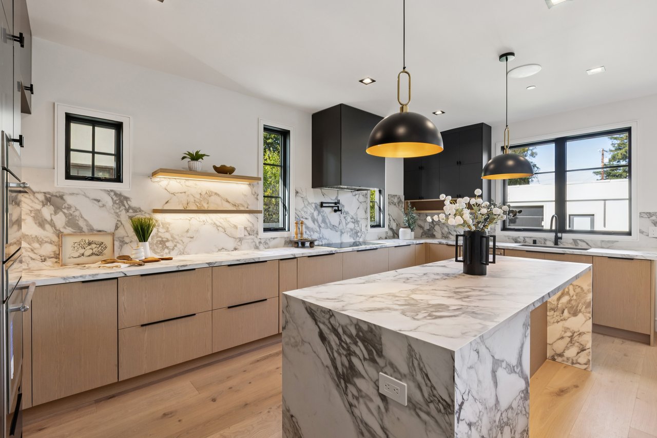 10 Channing Rd, Burlingame