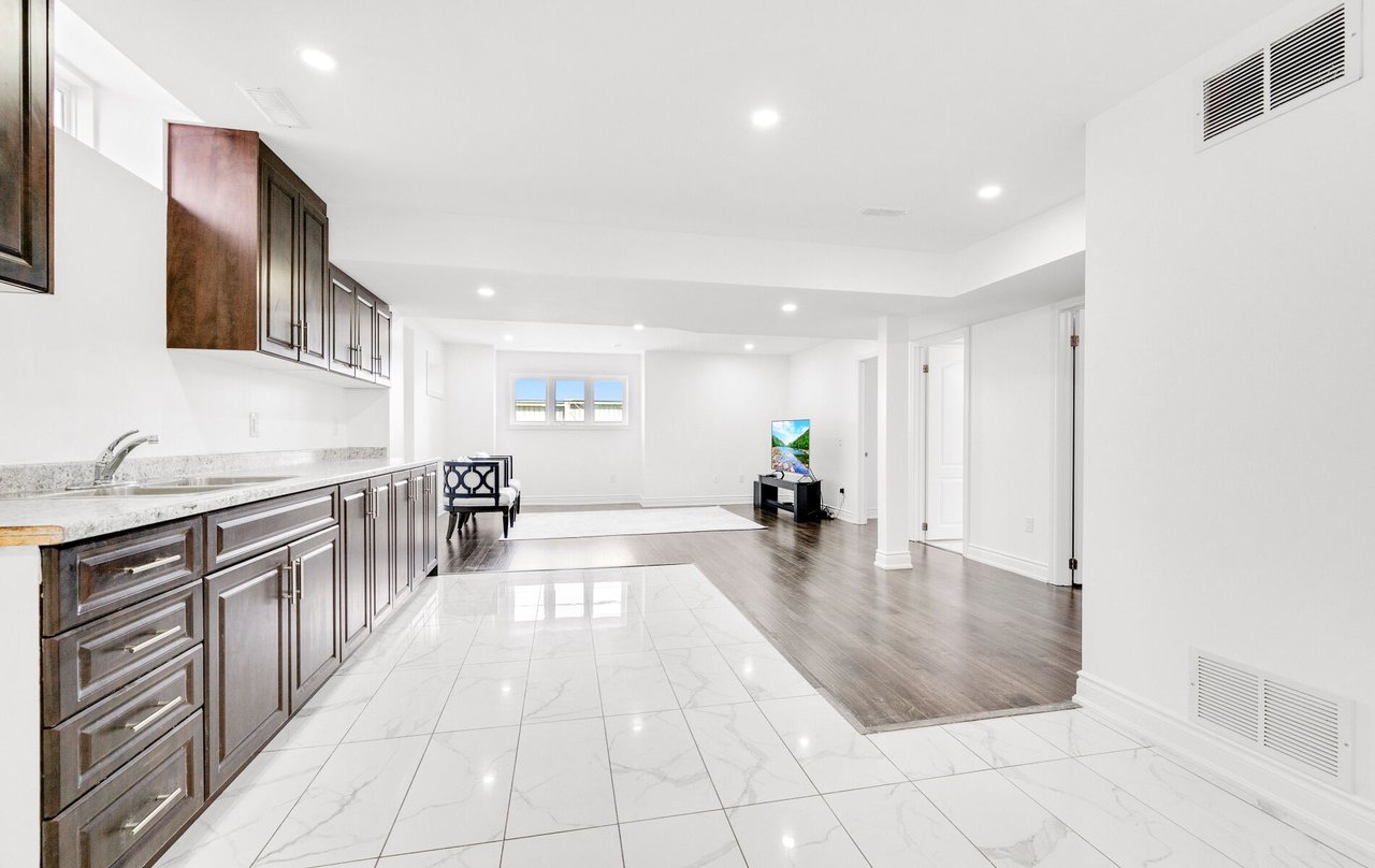46 Lola Crescent