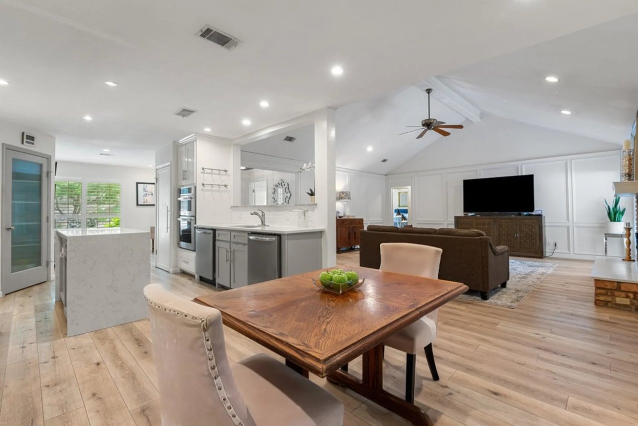 1709 Crested Butte Dr - Westlake Hills Single-Story Legacy Estate on Half-Acre