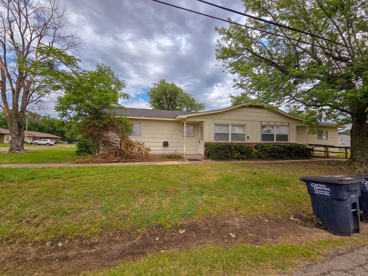 1103 E Parker