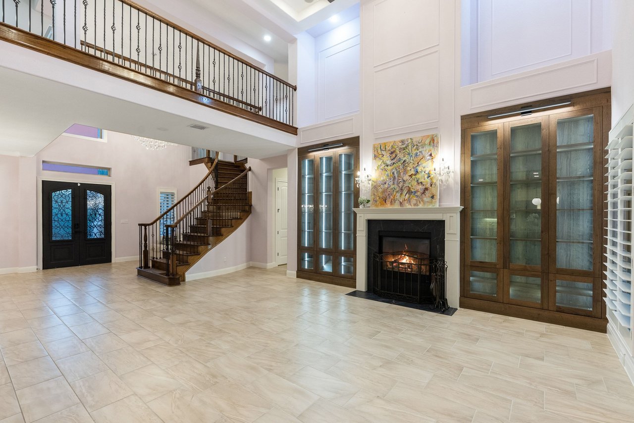 310 Bella Montagna Circle