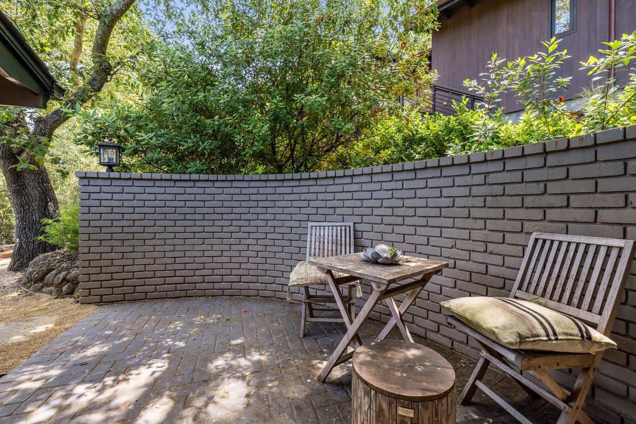 138 Bolivar LN