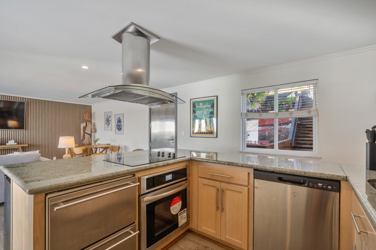 Pacific Retreat 🌊