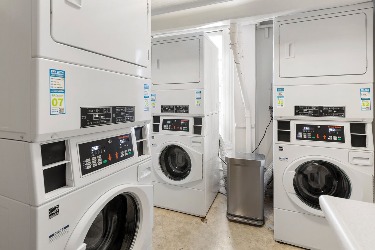 Classic 1-Bedroom Pacific Heights Charm