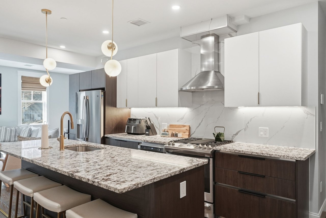 32 Pearl St