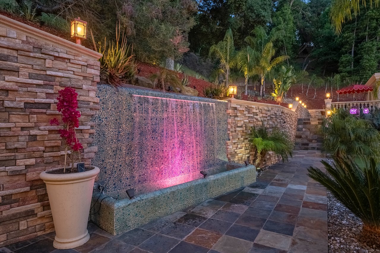 16840 Cypress Way