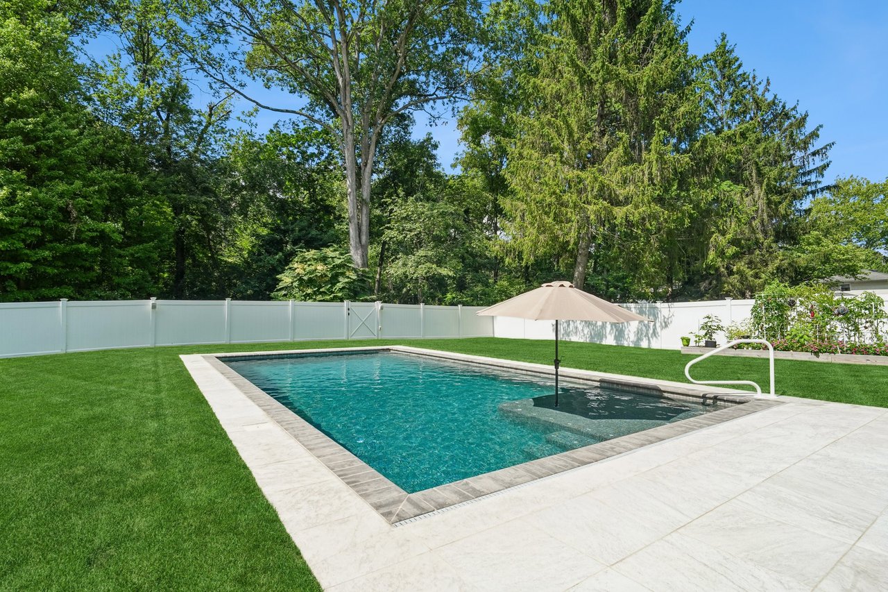 25 Ascot Way, Summit, NJ 07901