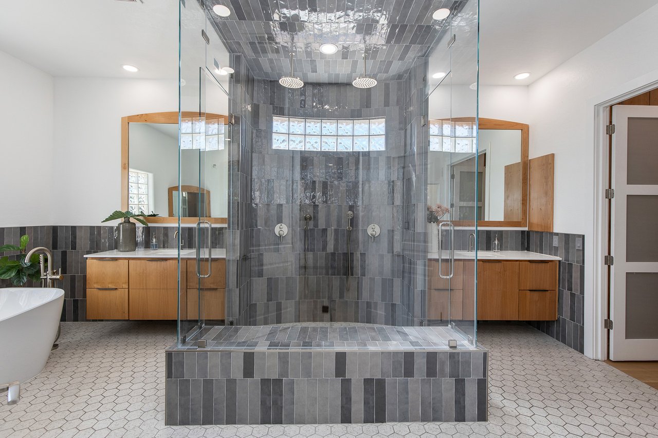 7471 E SUNNYVALE Drive