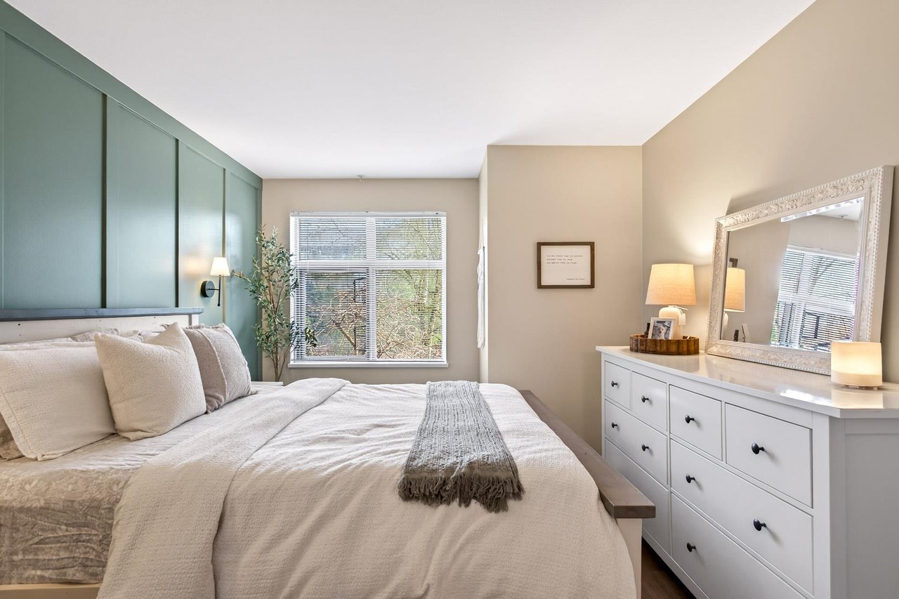 207-500 Klahanie Drive, Port Moody