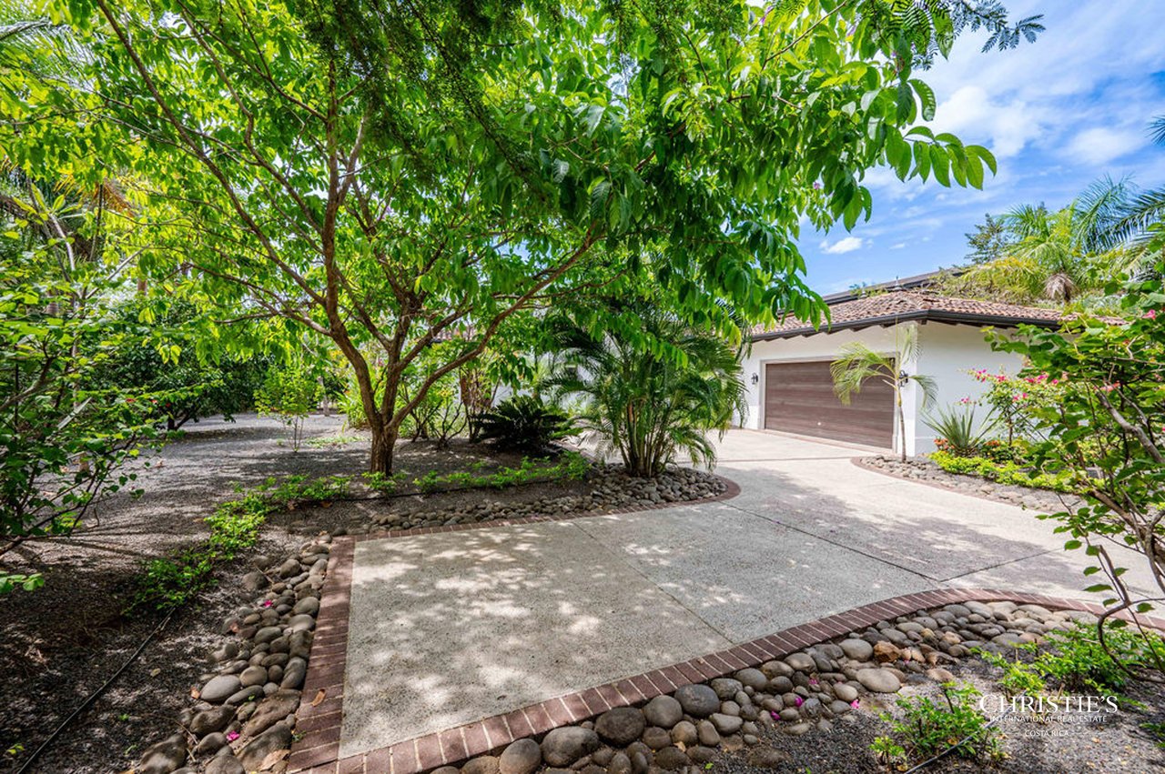 Casa Buena Vista | Timeless Elegance in Hacienda Pinilla 