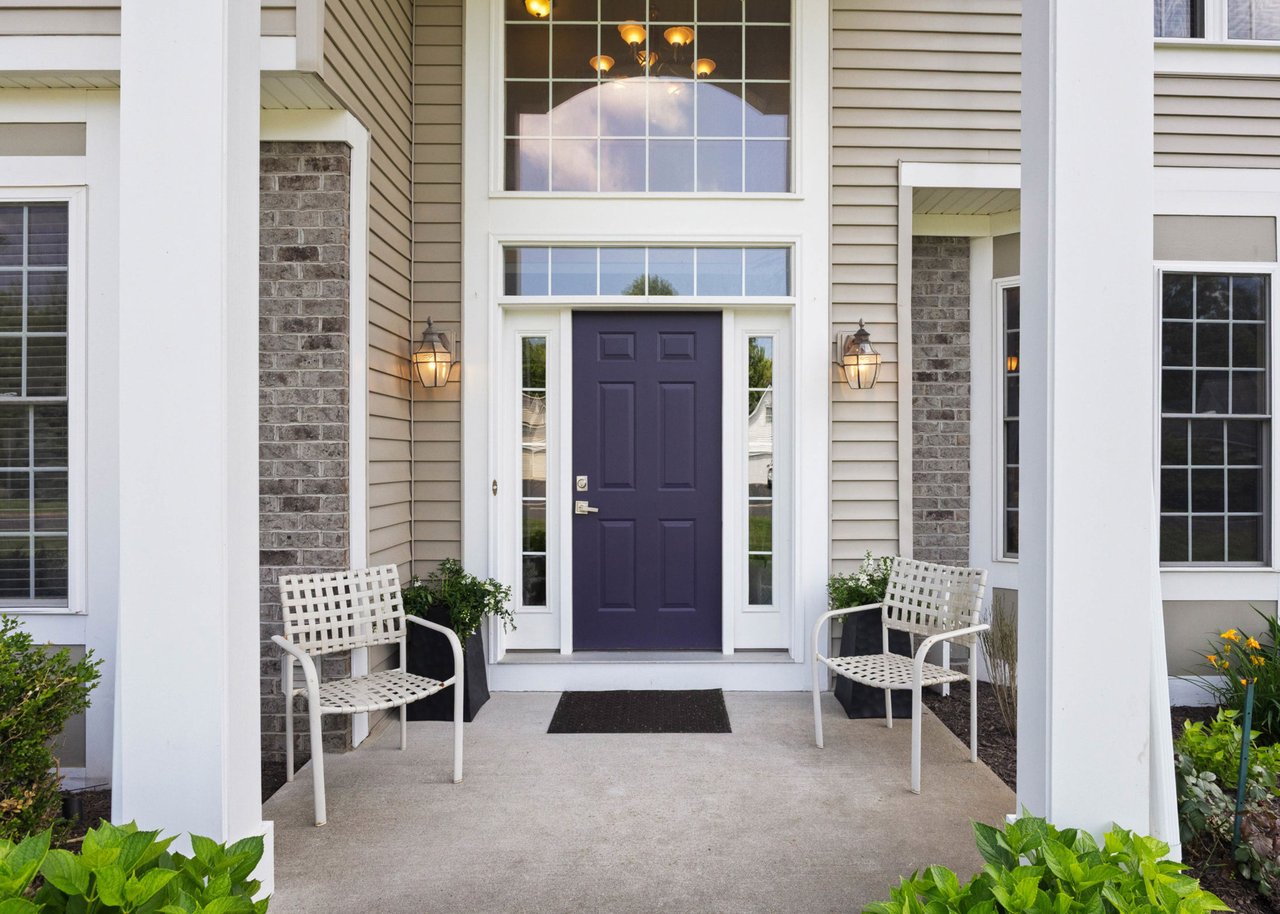 Updated Webster Colonial with Modern Style, Outdoor Living & Cul-De-Sac Location