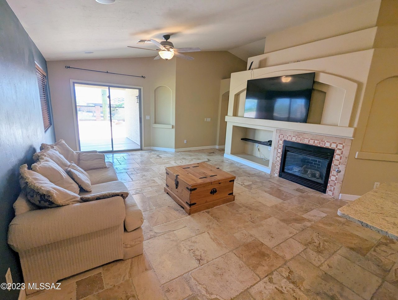 757 E Blue Rock Way