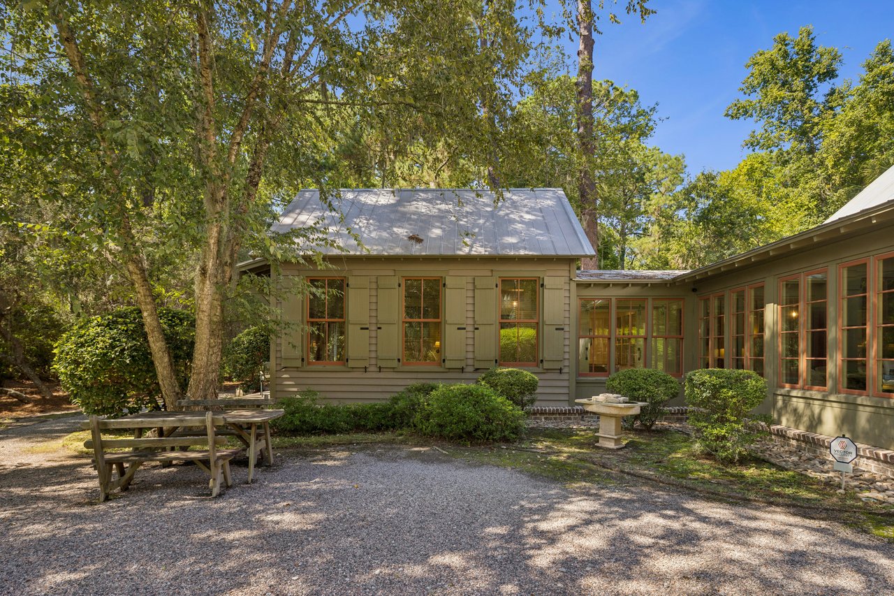 13 Barksdale Lane