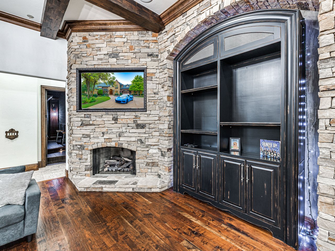 The Agency Oklahoma Listing of the Week in Stonemill - 11649 Mill Hollow Court in OKC - Wyatt Poindexter - The Agency 