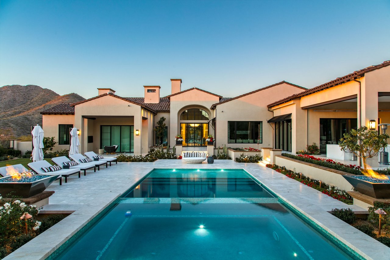 10927 E Windgate Pass Drive, 1519