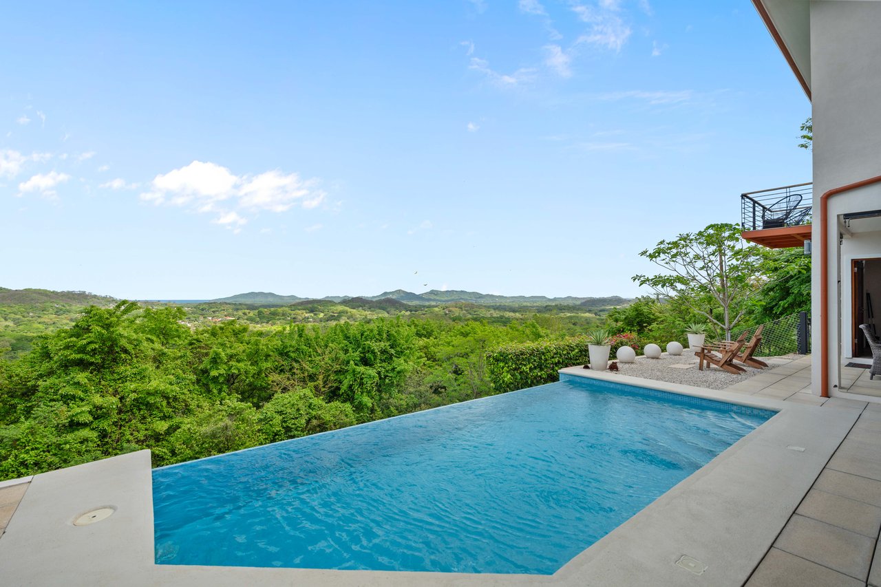 Casa Por Fin | 4-Bedroom Ocean-View Home in Gated Community, just 10 minutes from Tamarindo!