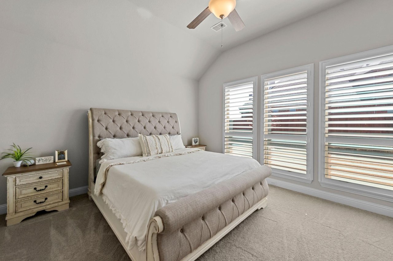 1537 Jocelyn Drive