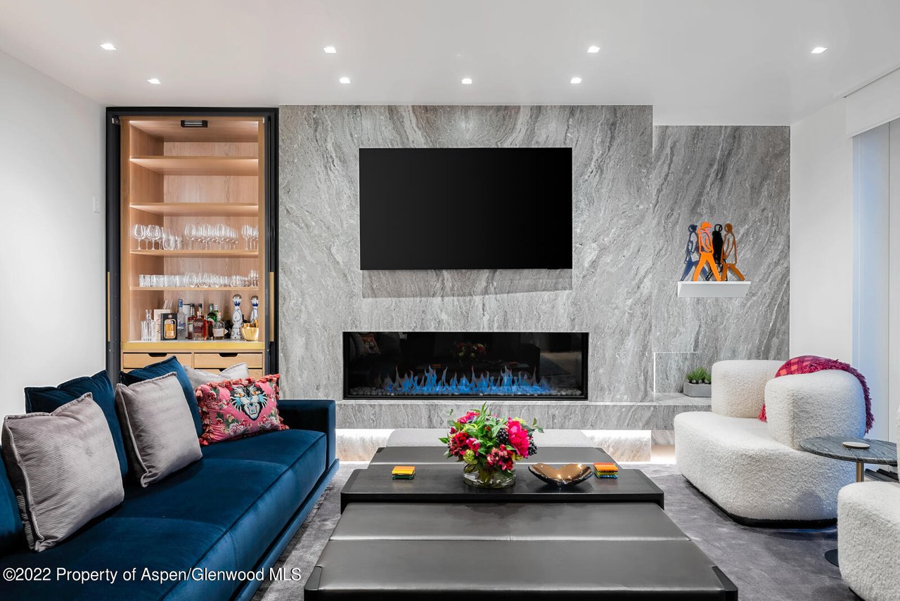 508 E Cooper Avenue, Unit 201