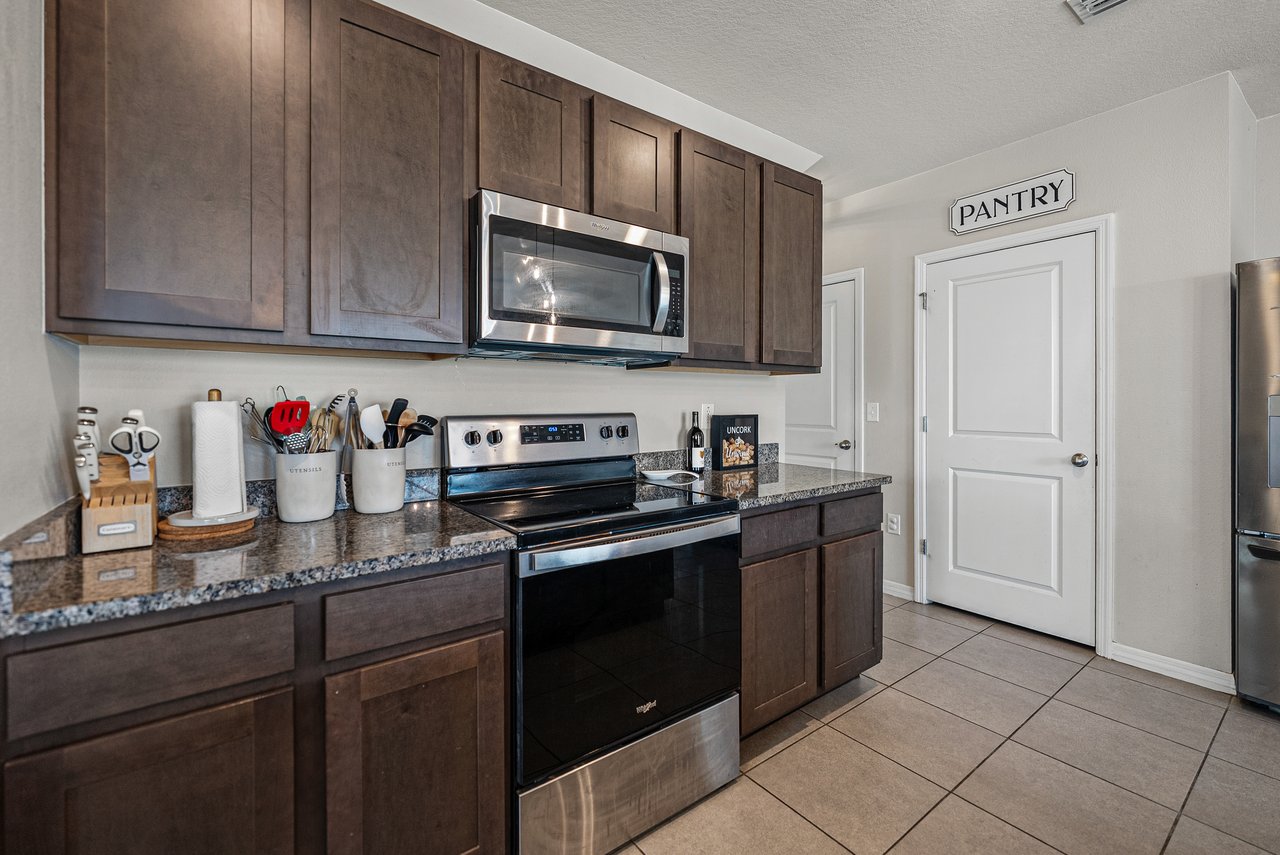 10951 PENNY GALE LOOP