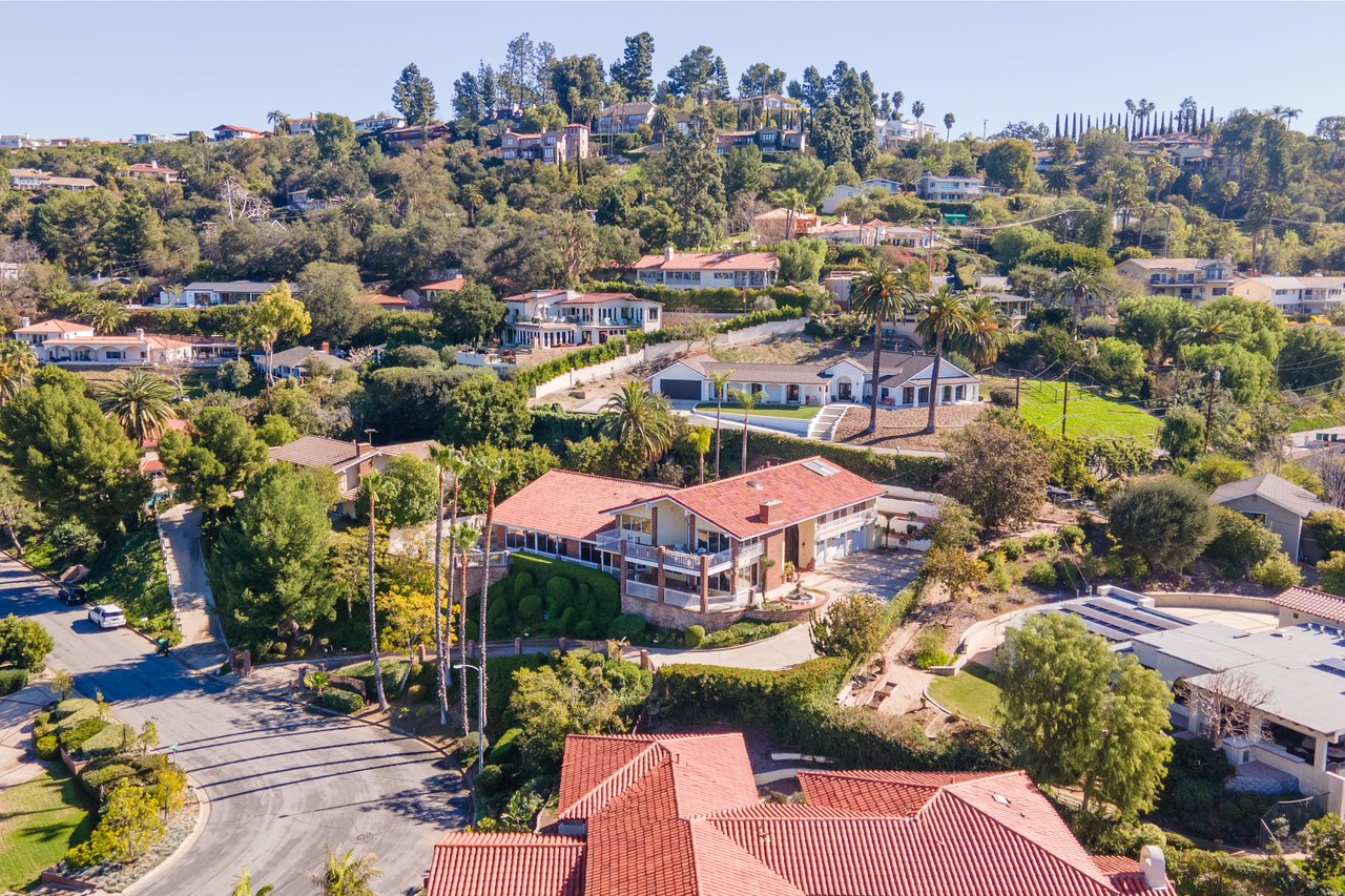 11392 Orangeview Road