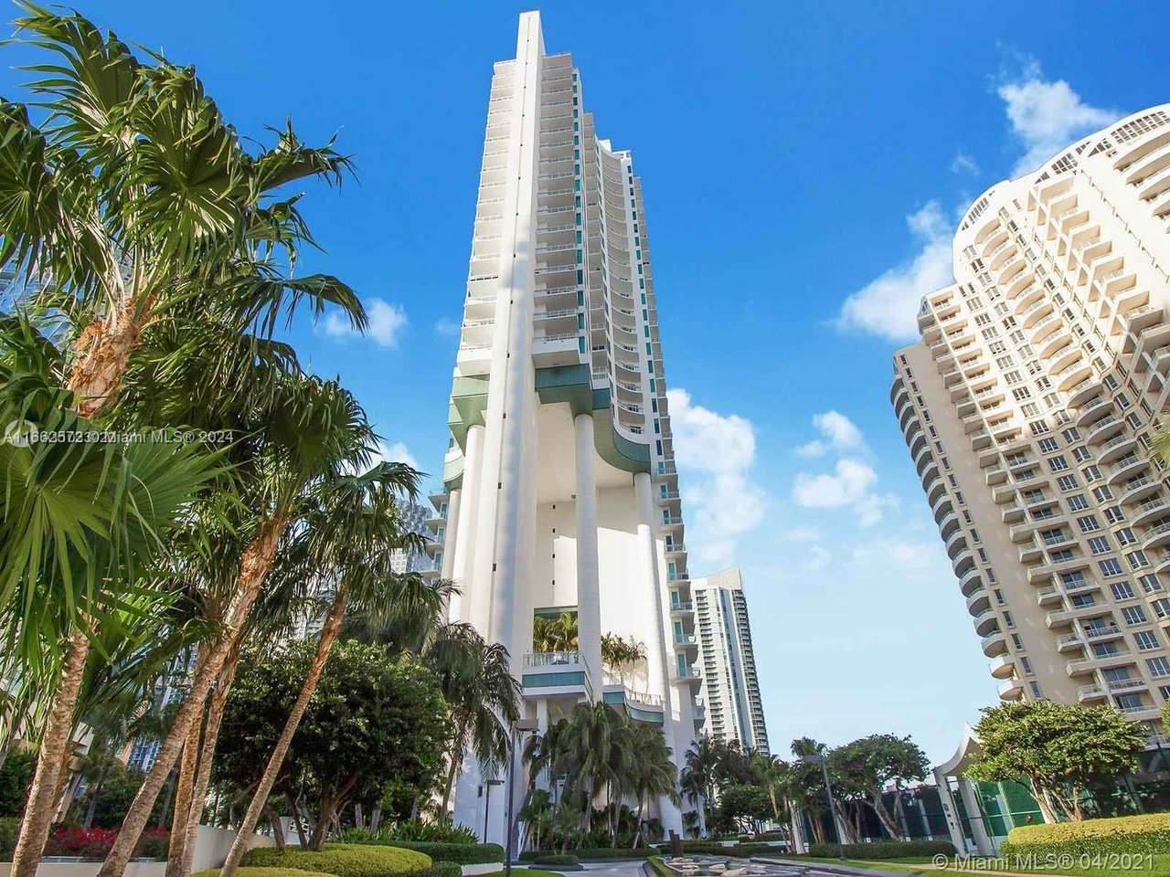 900 Brickell Key Blvd Unit PH3401