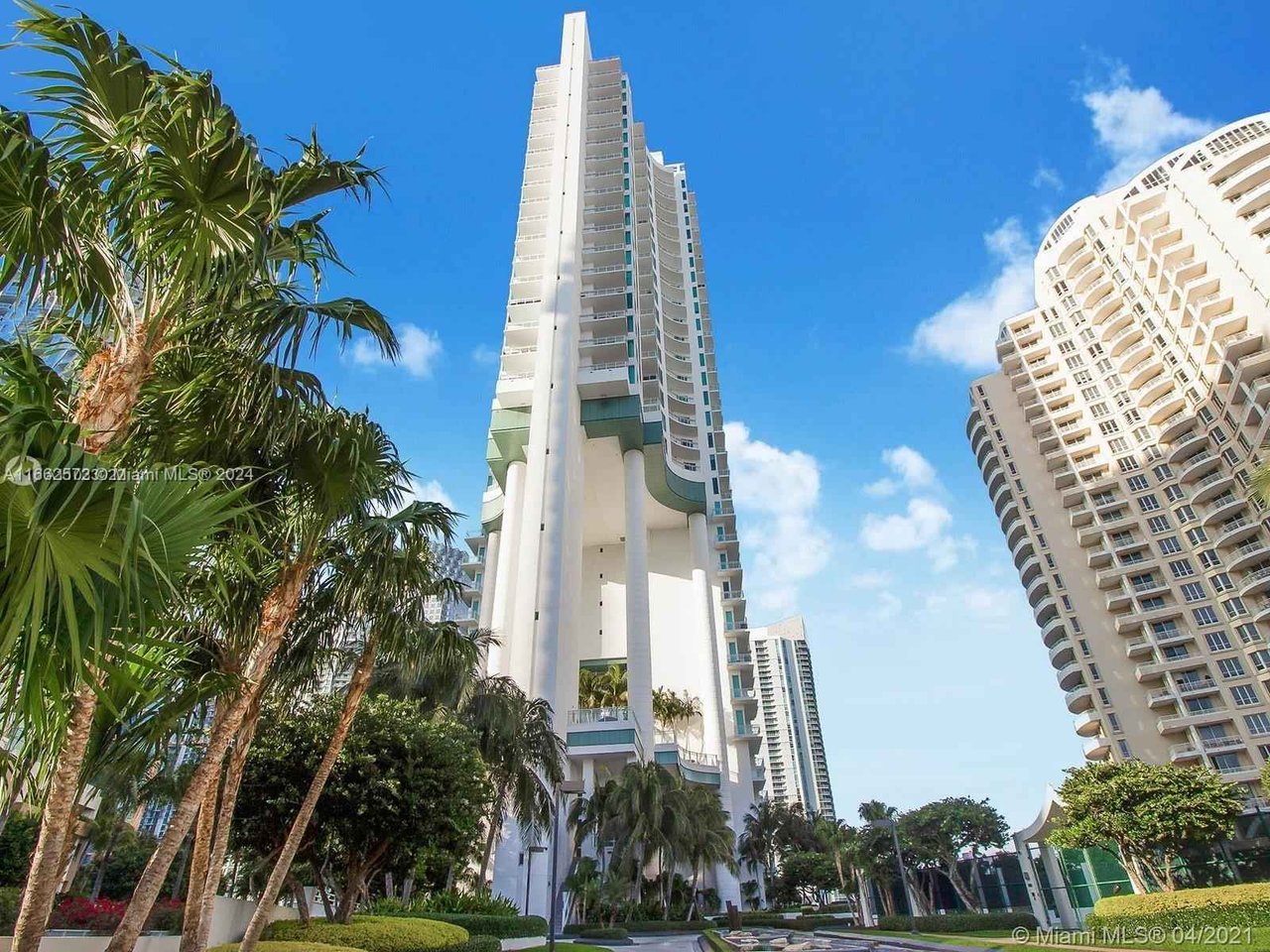 900 Brickell Key Blvd Unit PH3401