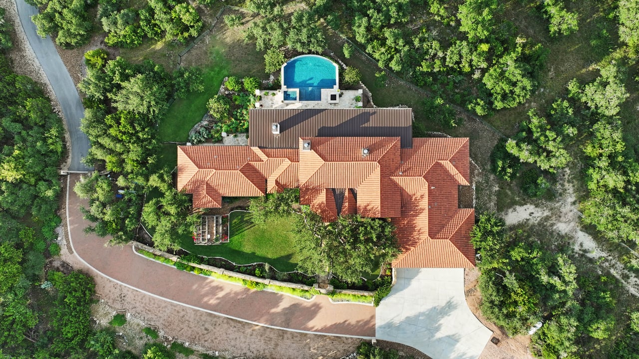 24209 Scenic Loop Rd
