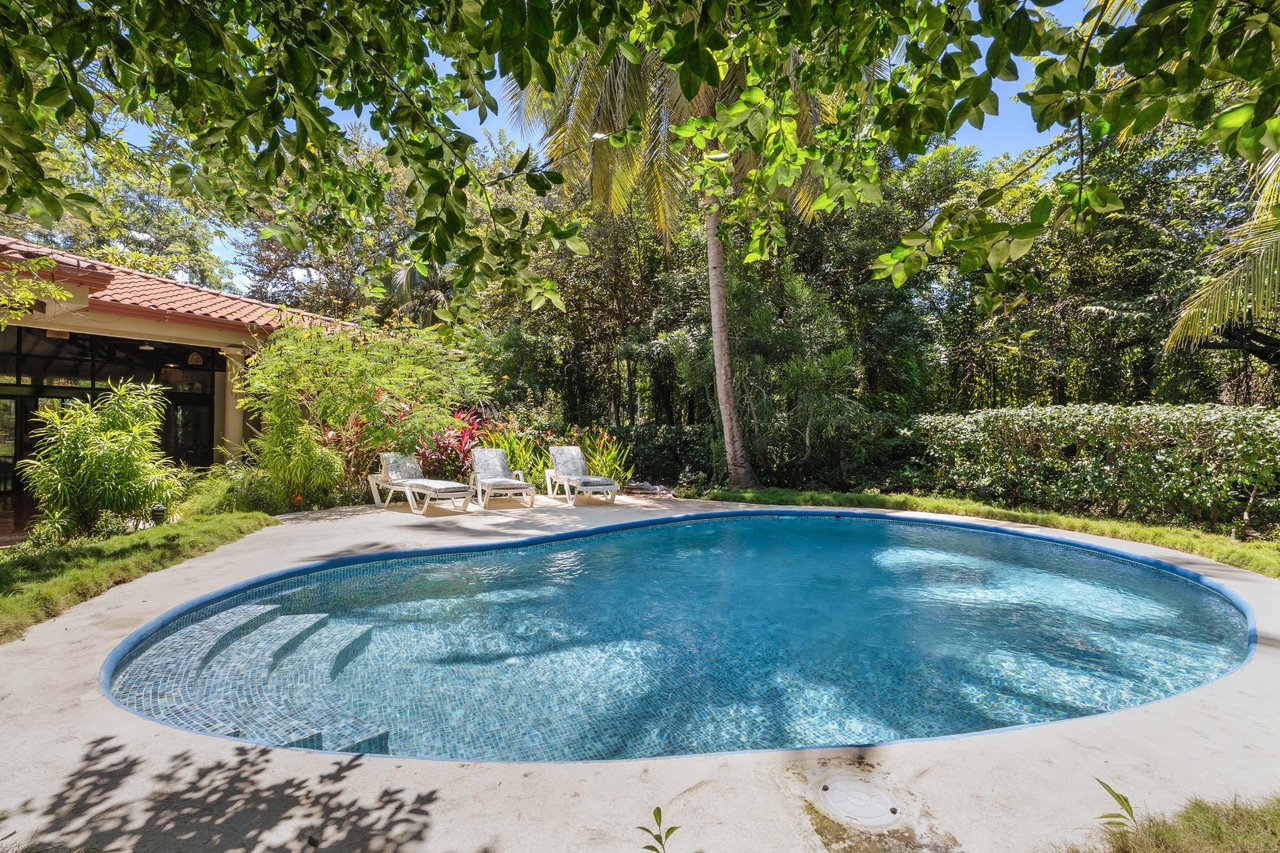 Casa El Coco | Modern Beach Retreat Steps from the Sand in Palm Beach Estates