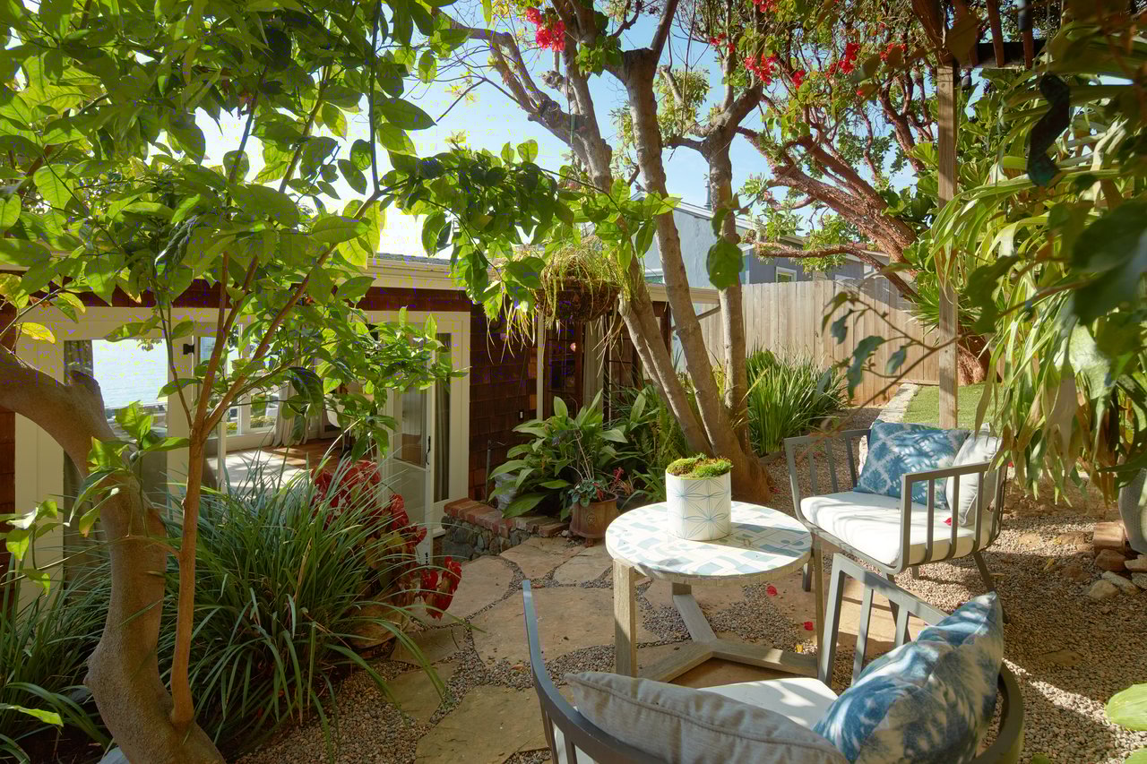 2972 Rounsevel Terrace