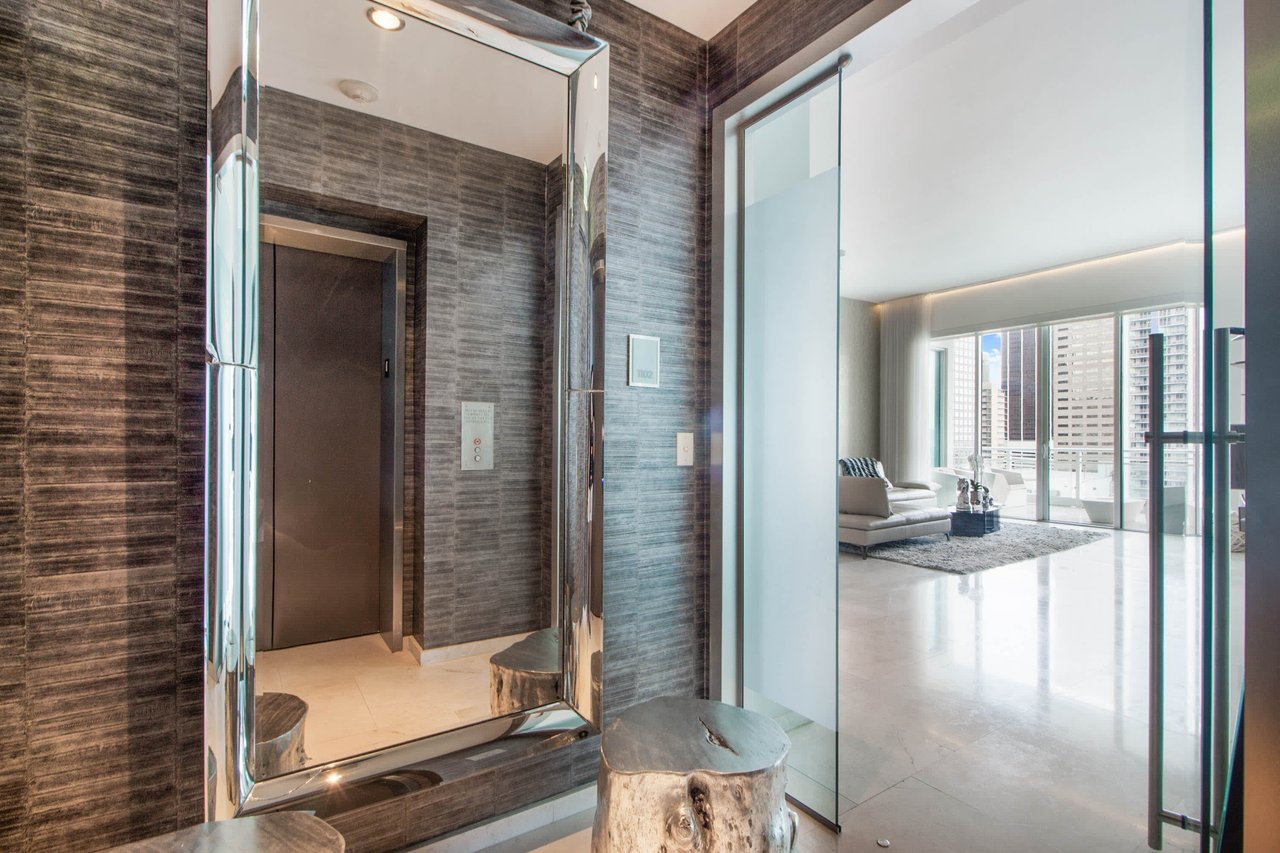 900 Brickell Key Boulevard Unit: 1102