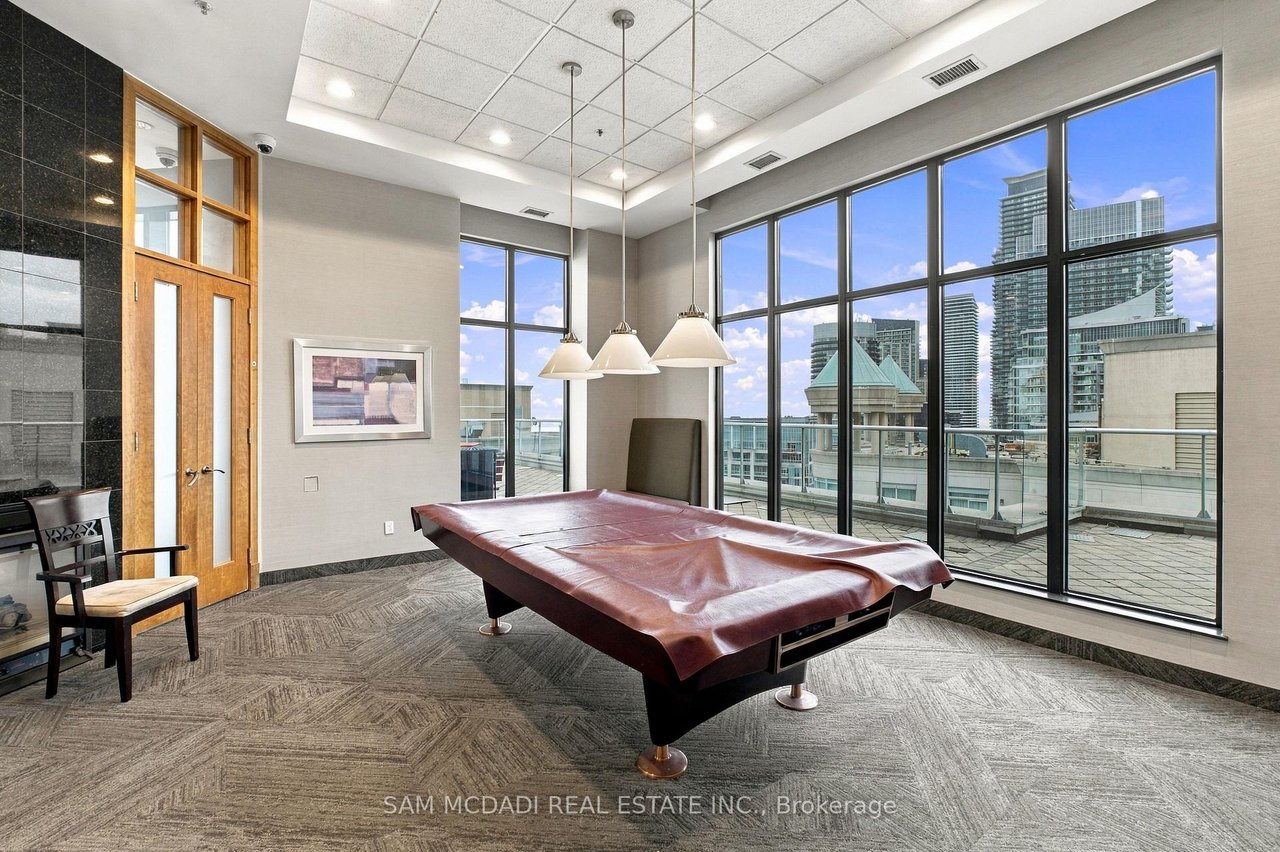 2087 Lake Shore Boulevard W 103, Toronto Unit: 103