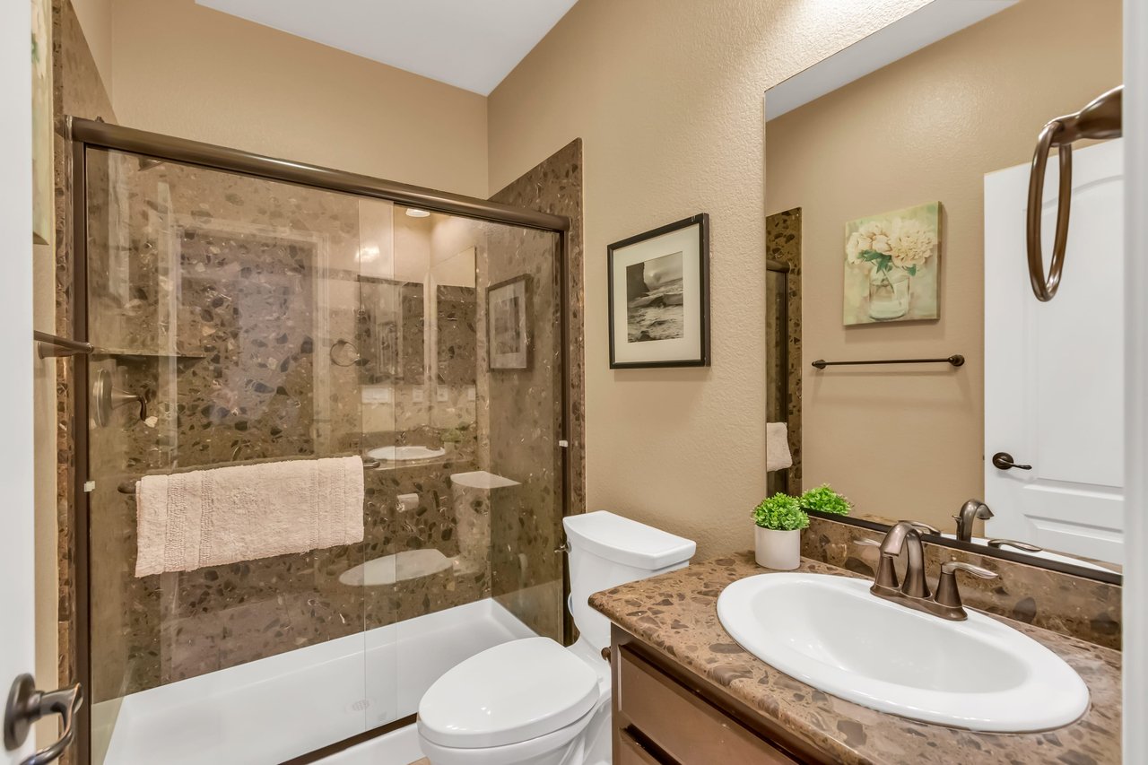 3123 Acorn Glen Way