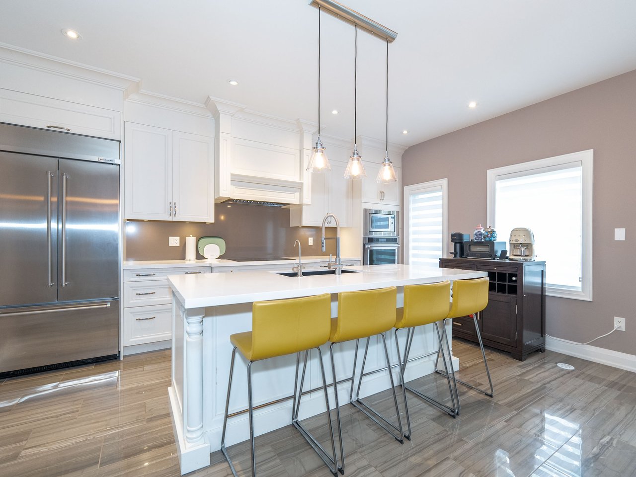 6 Point Pelee Lane