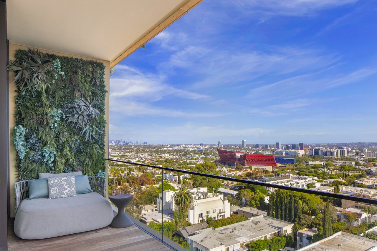 9040 W Sunset Blvd Unit: 905, West Hollywood 