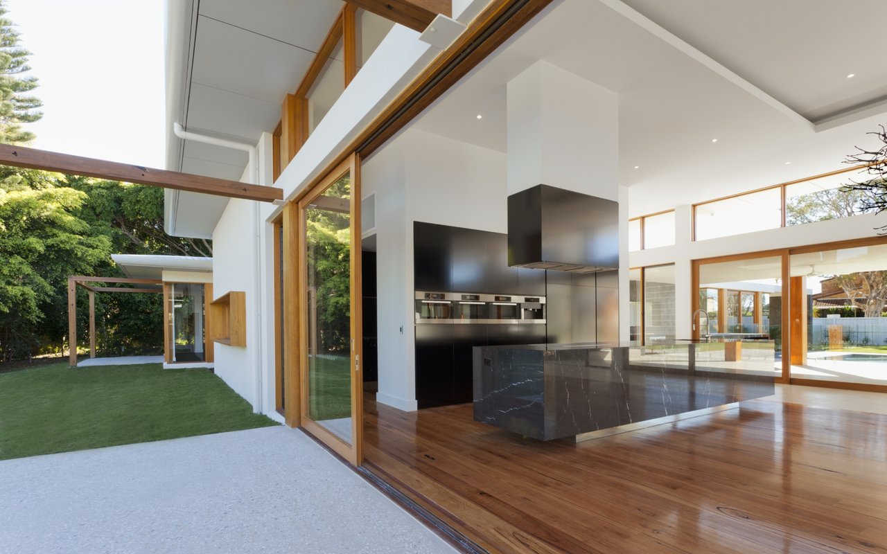 Vegas Mansion Features Italian Street