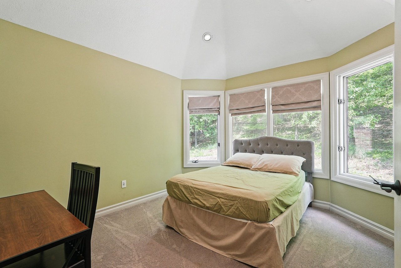 559 Normandy Ct
