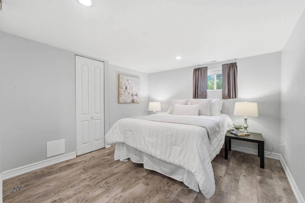 64 Eaglewood Blvd