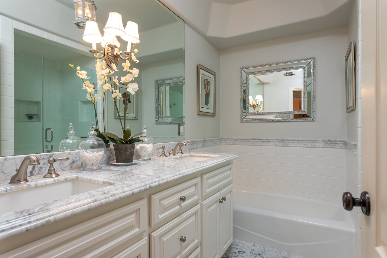 30602 Hunt Club Dr