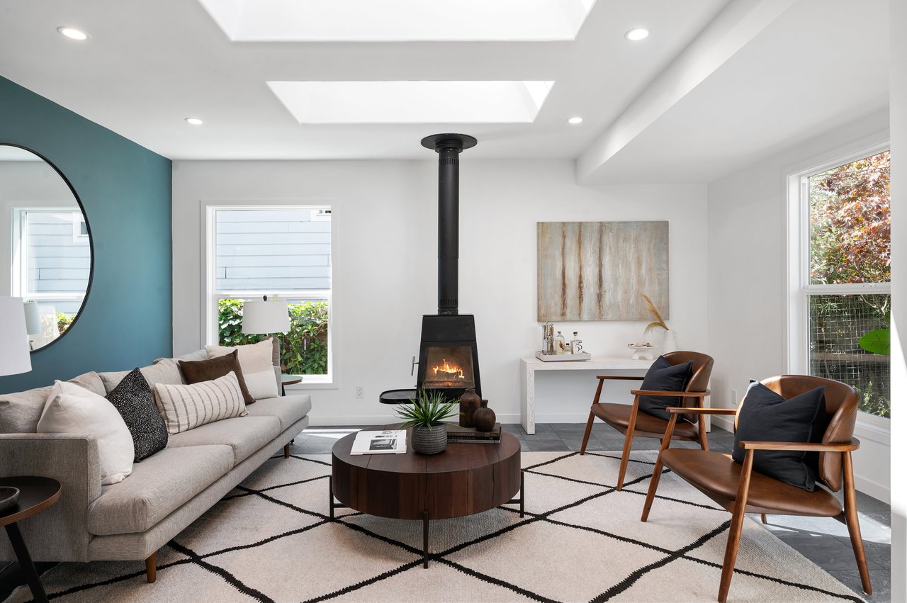 A Predictable Seasonal Pause, With Pockets of Resilience