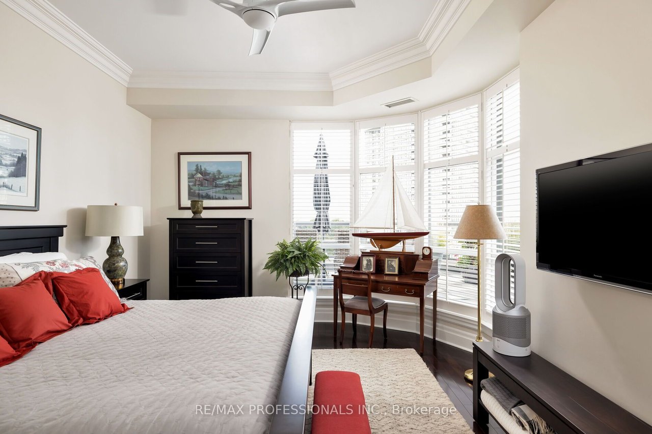 CONDO LIVING IN LUXURY 