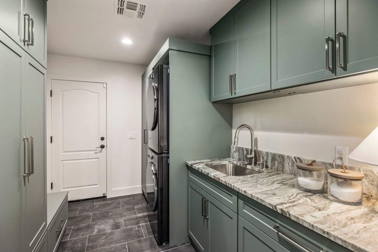 4713 E CALLE REDONDA