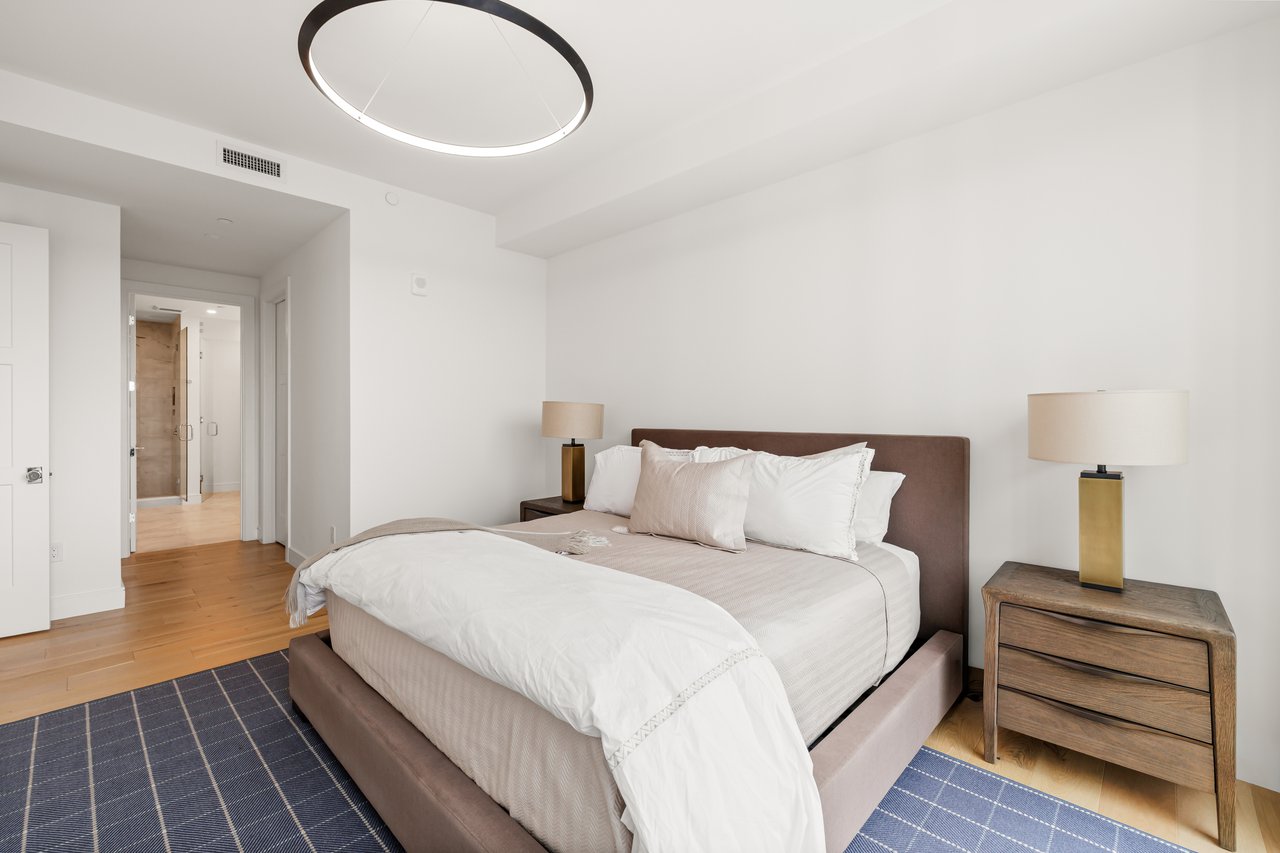 2425 Peachtree Road NE Unit 1406
