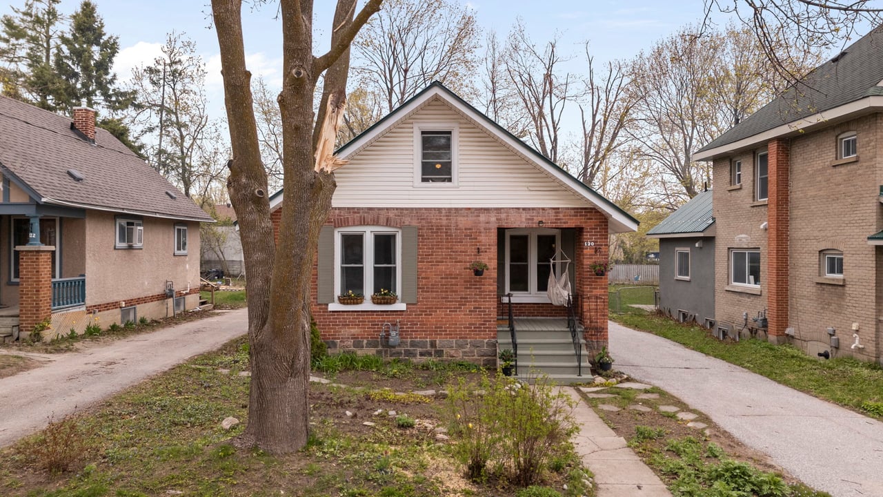 120 Emily Street, Orillia
