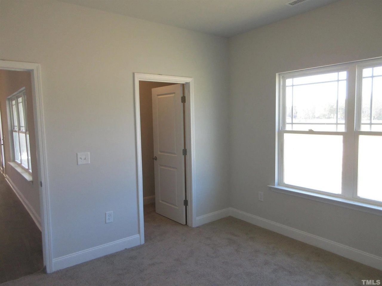 39 N Cousins Ct