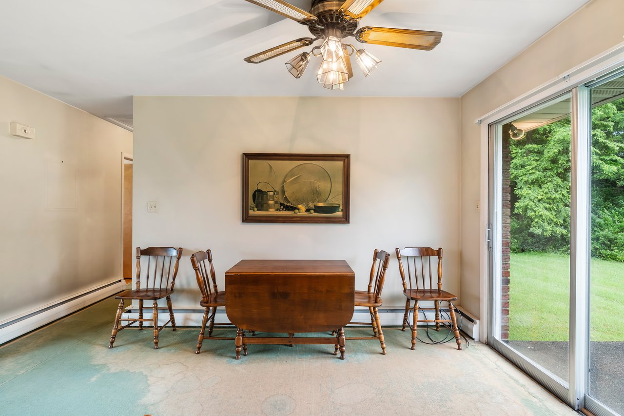 2186 Polk Valley Road