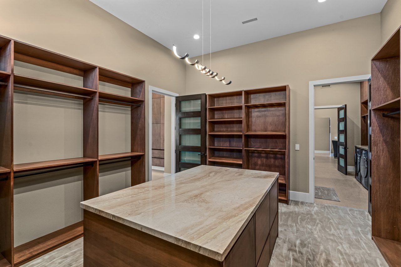 9 Stonecutter Court